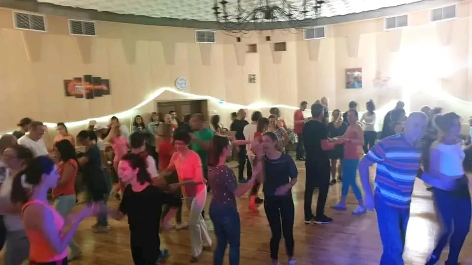 Латино танци за възрастни
