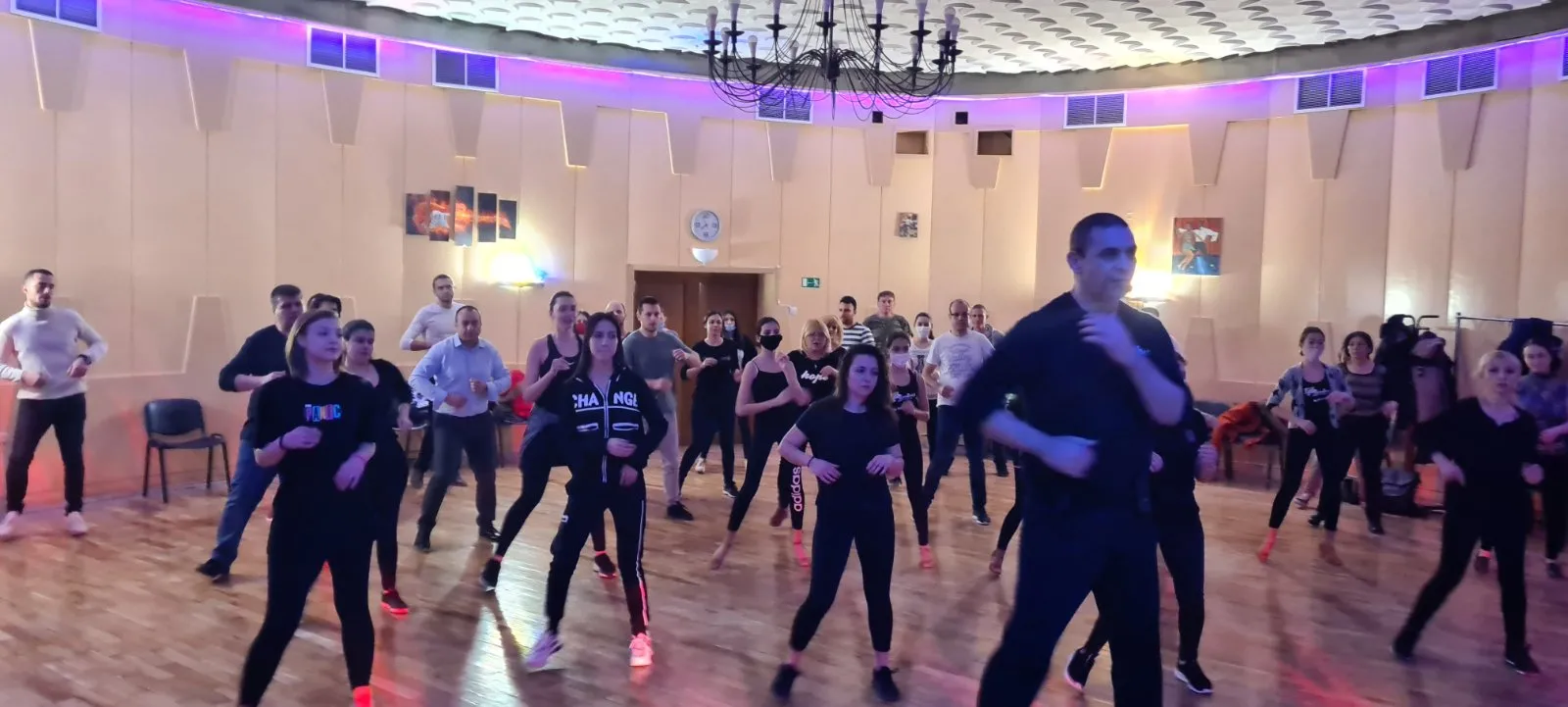 Латино танци за възрастни
