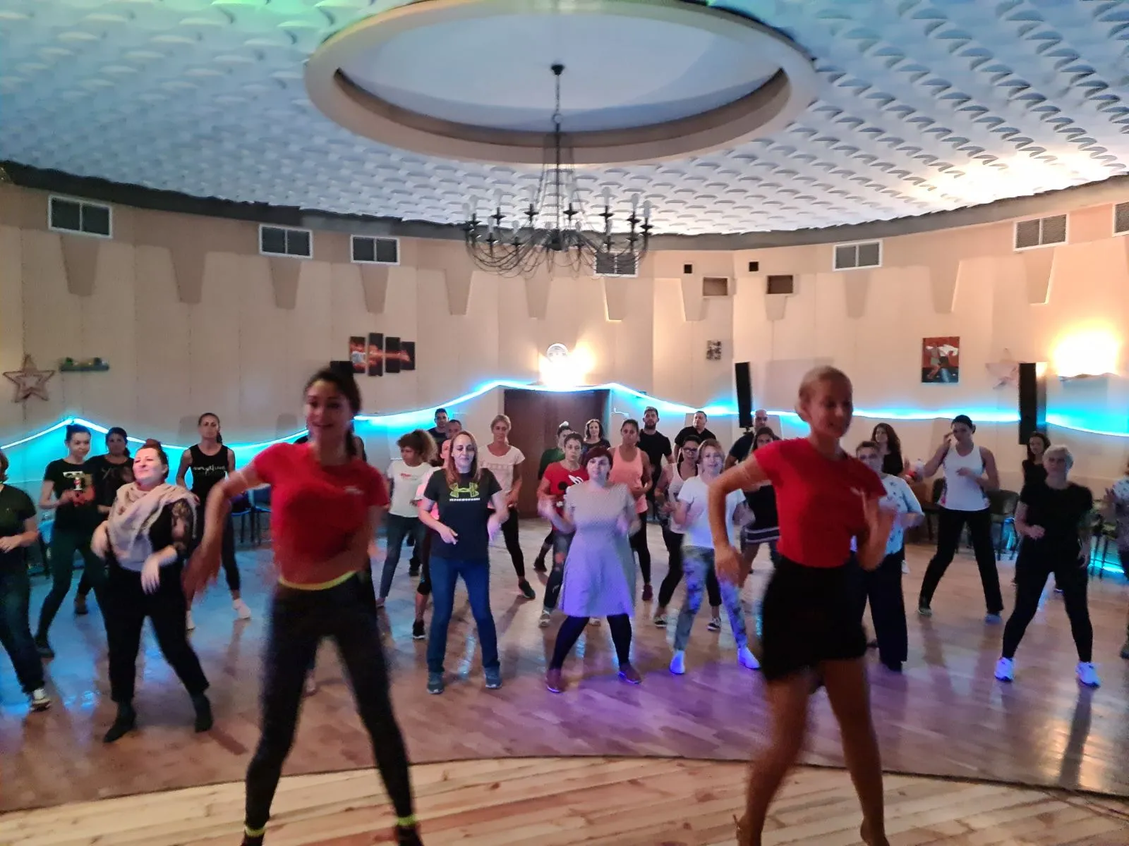 Латино танци за възрастни