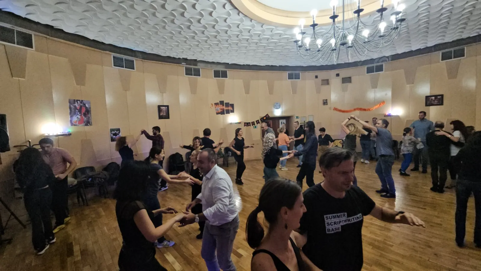Латино танци за възрастни