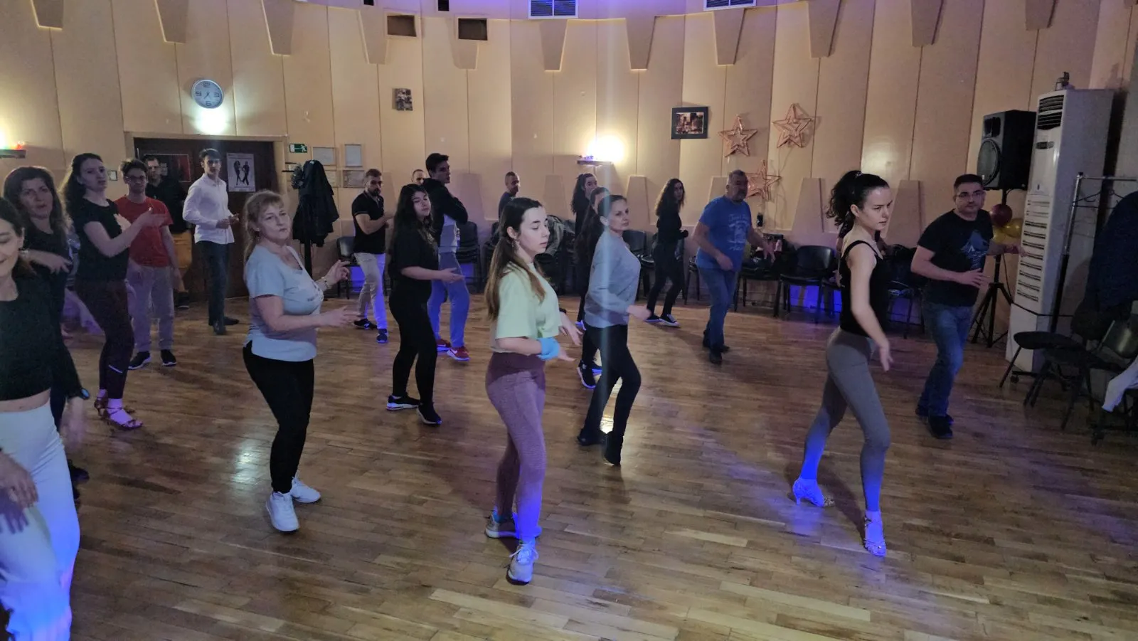Латино танци за възрастни